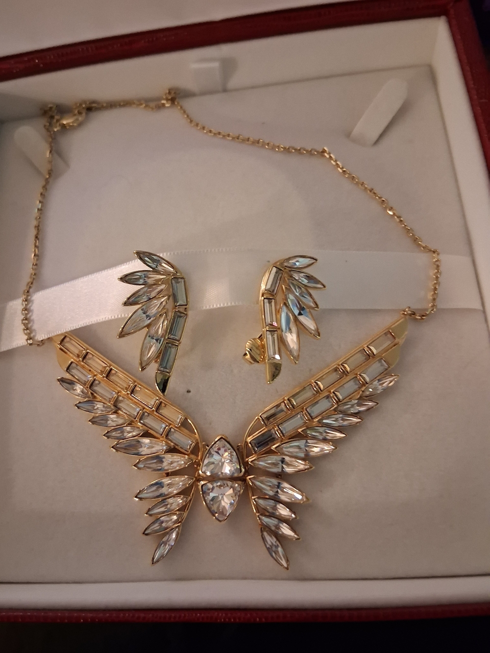 RARE Atelier Swarovski x Wonder Woman 1984 Crystal Wing Necklace & Earrings Set